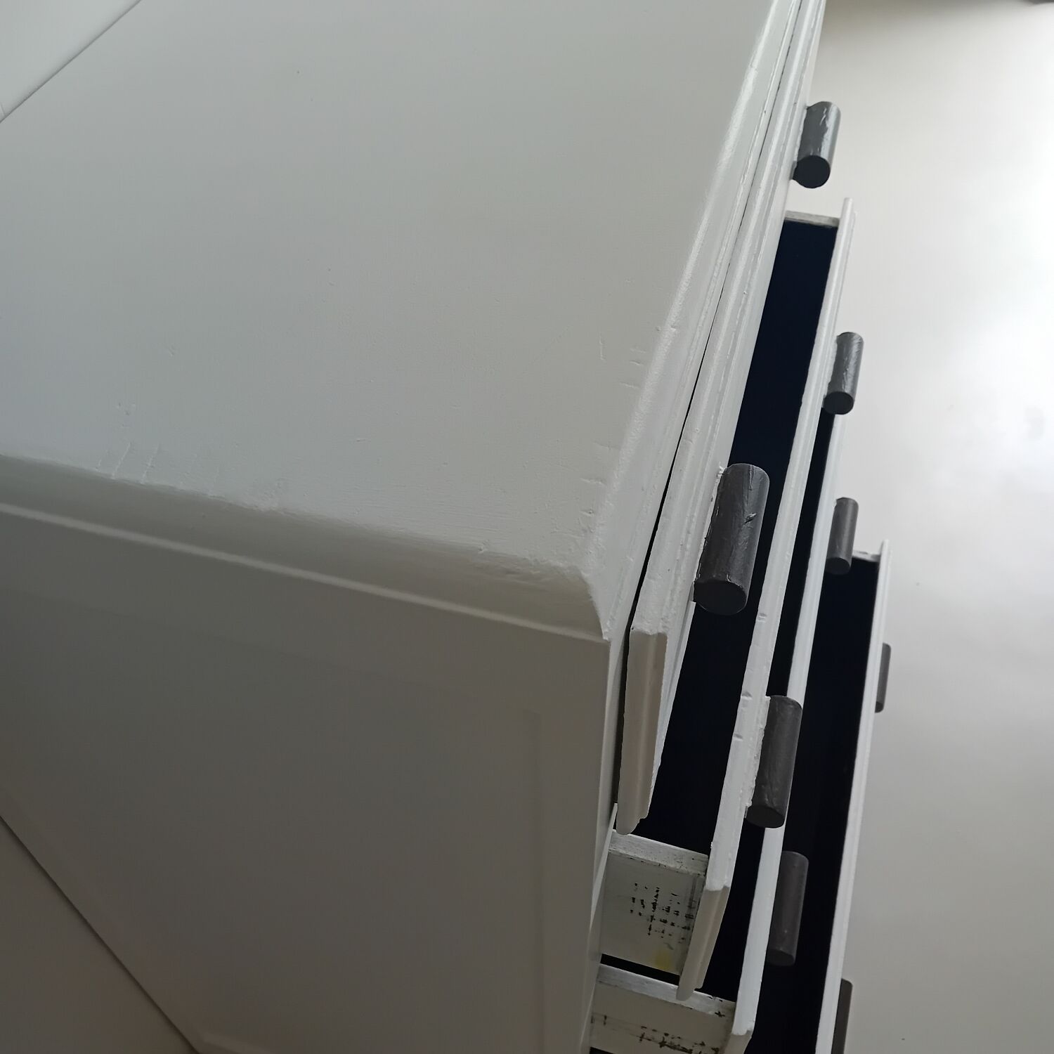60s chest of drawers