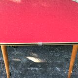 Table bass feet compass formica red