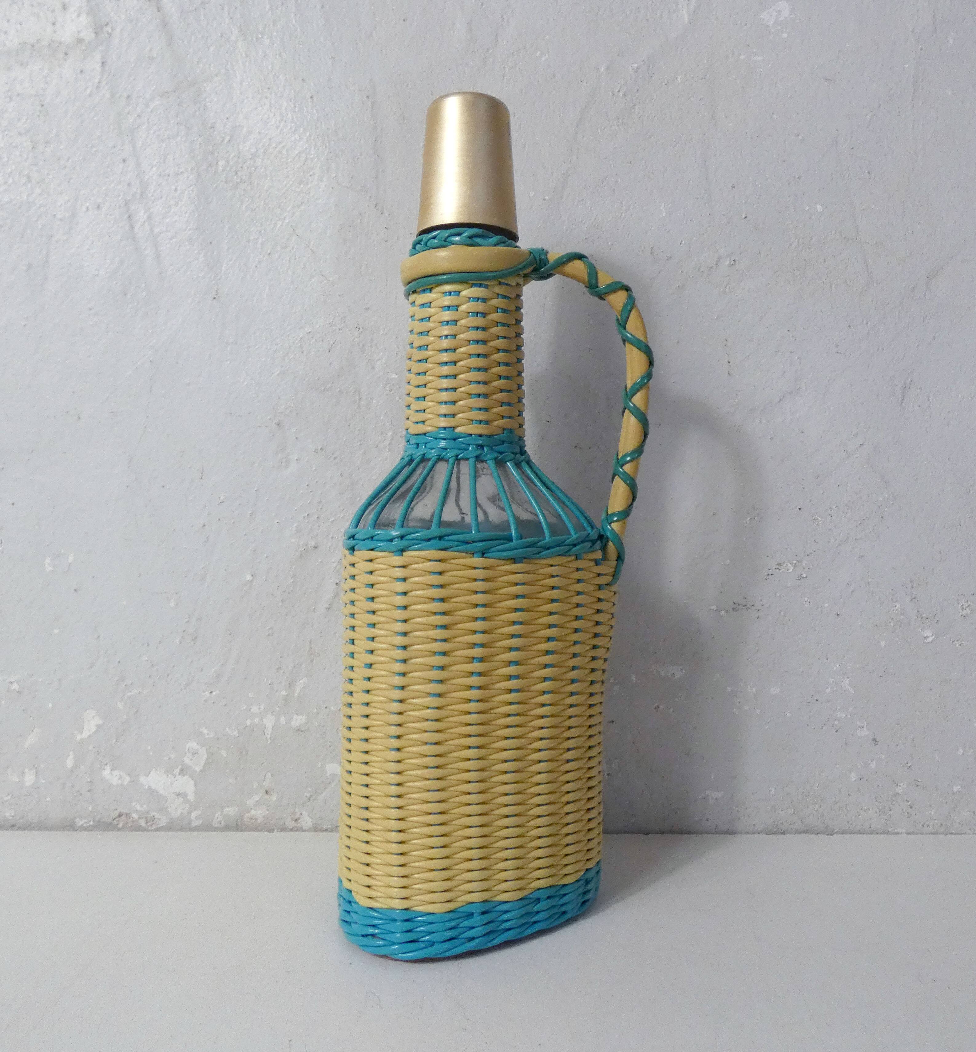 Vintage scoubidou bottle