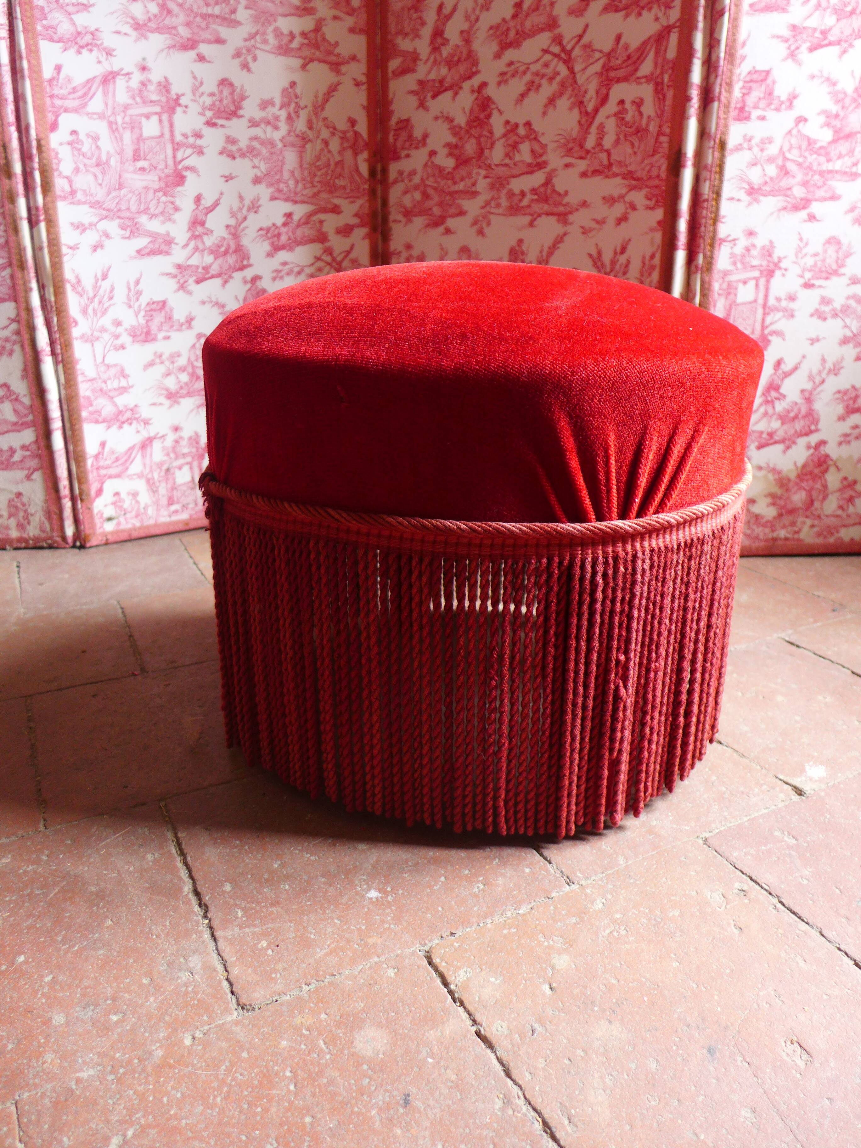Vintage velvet pouf