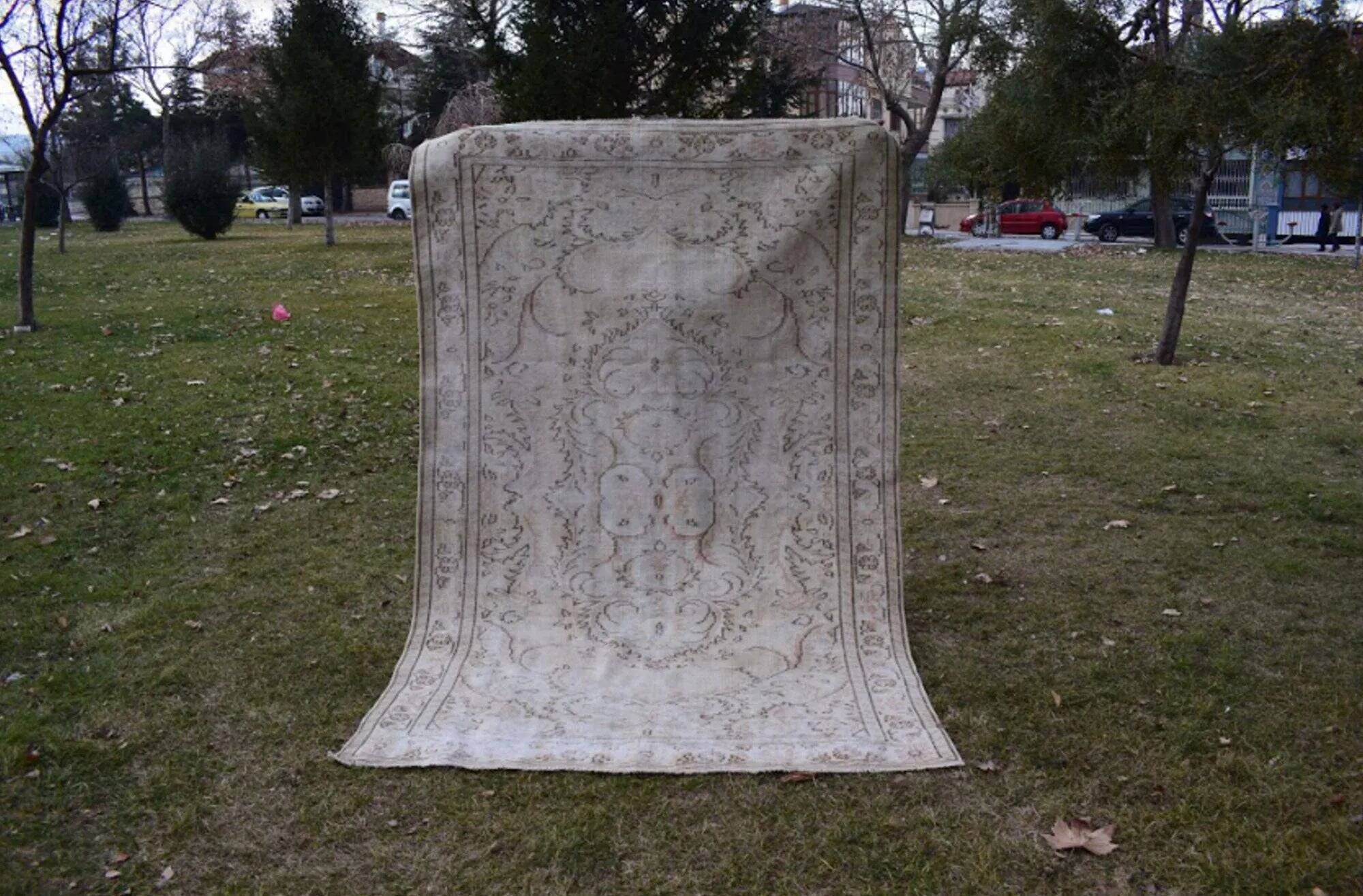 Vintage handmade Turkish rug 165x260 cm