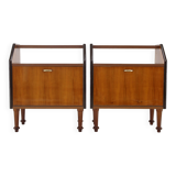 Paire de tables de chevet finition en noyer, Italie années 1960