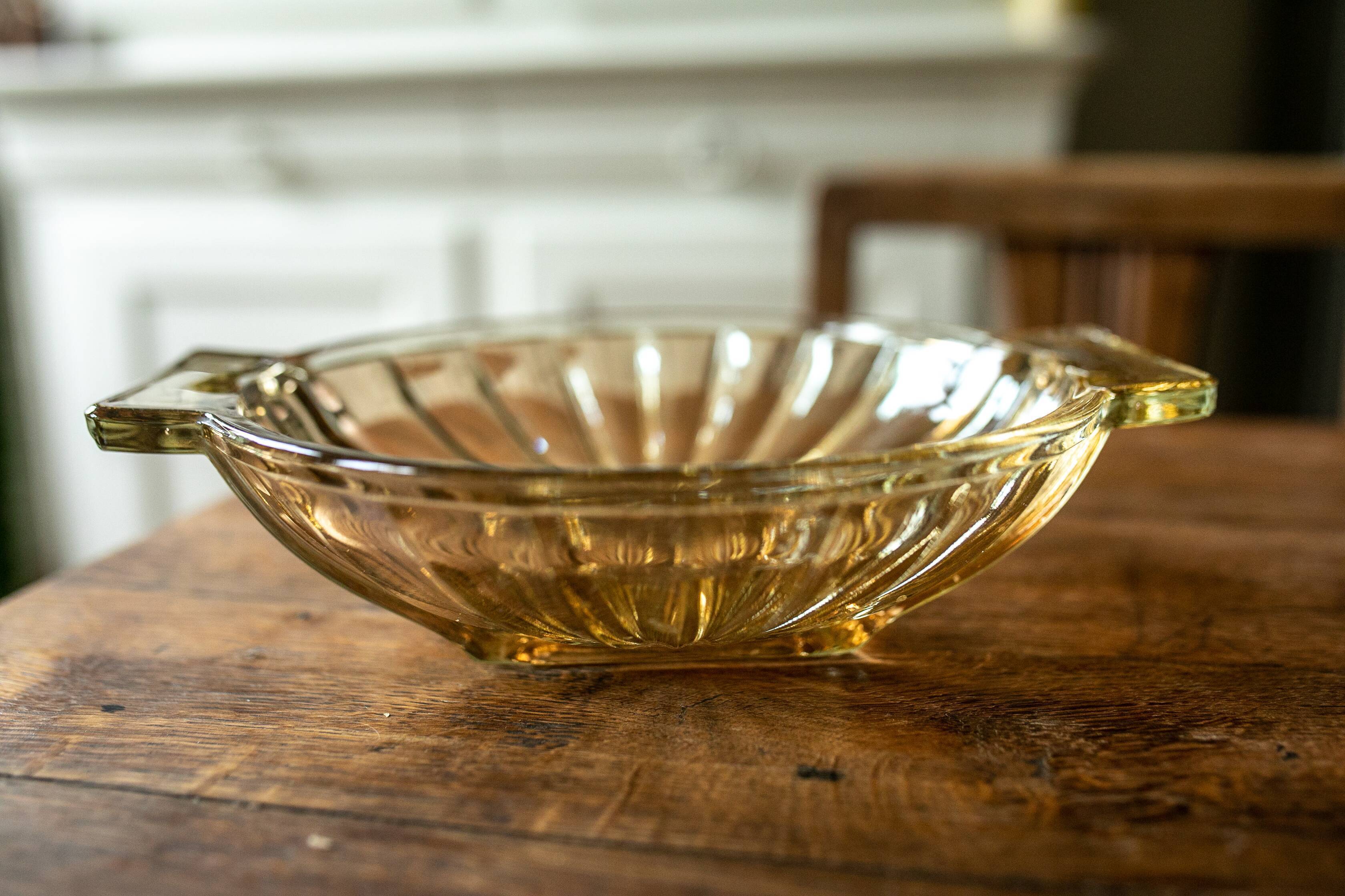 The iridescent glass dish