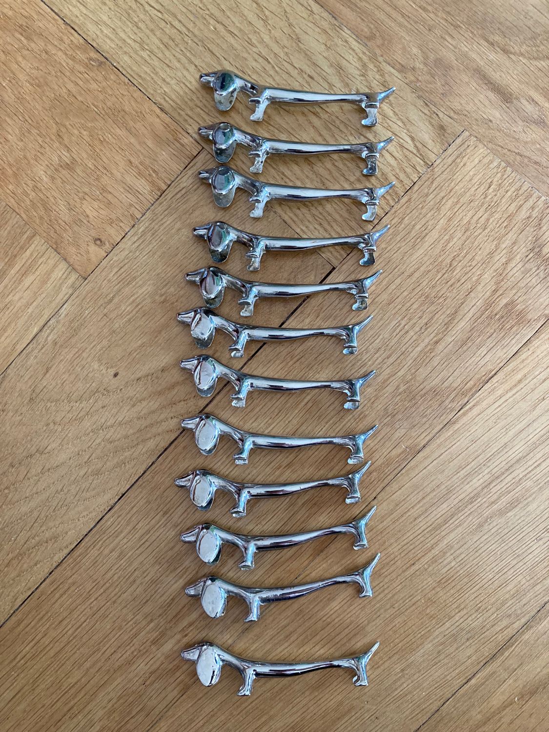 Knife doors dog basset / dachshund silver metal