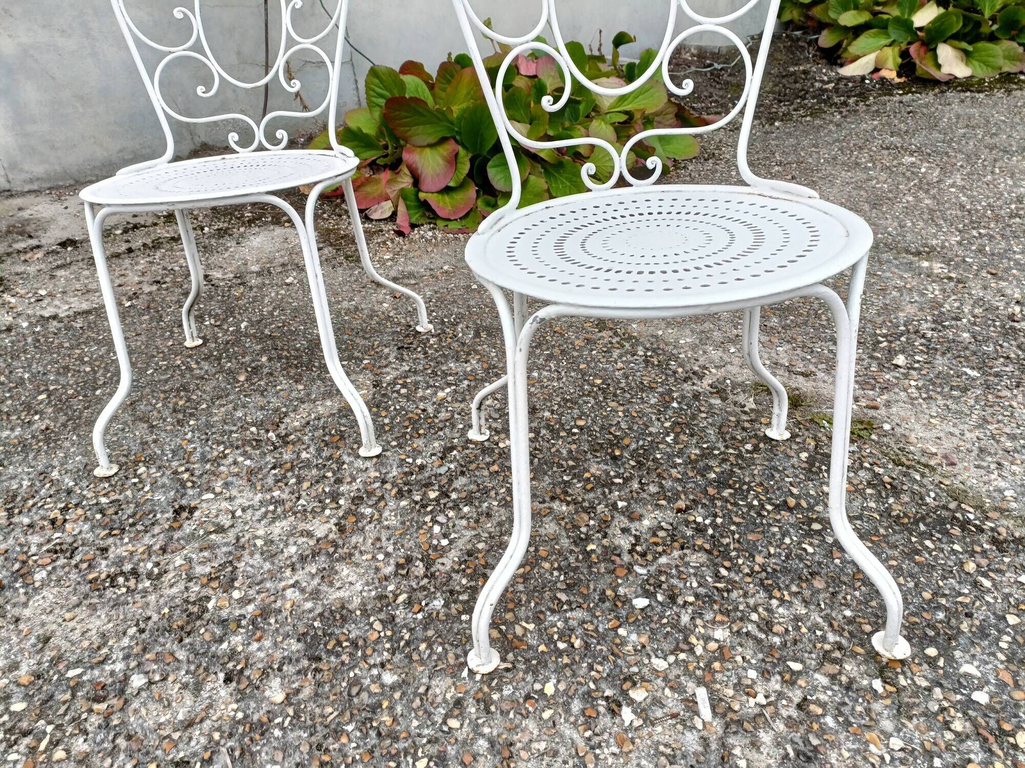 Garden furniture 4 places wrought iron old vintage xxeme