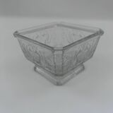 Glass cup with dragon decoration