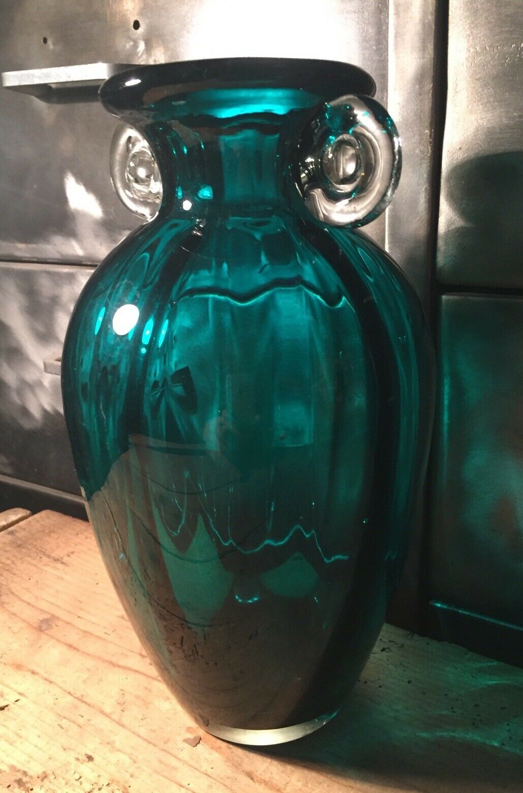 Vase verre soufflé ansé bleu canard