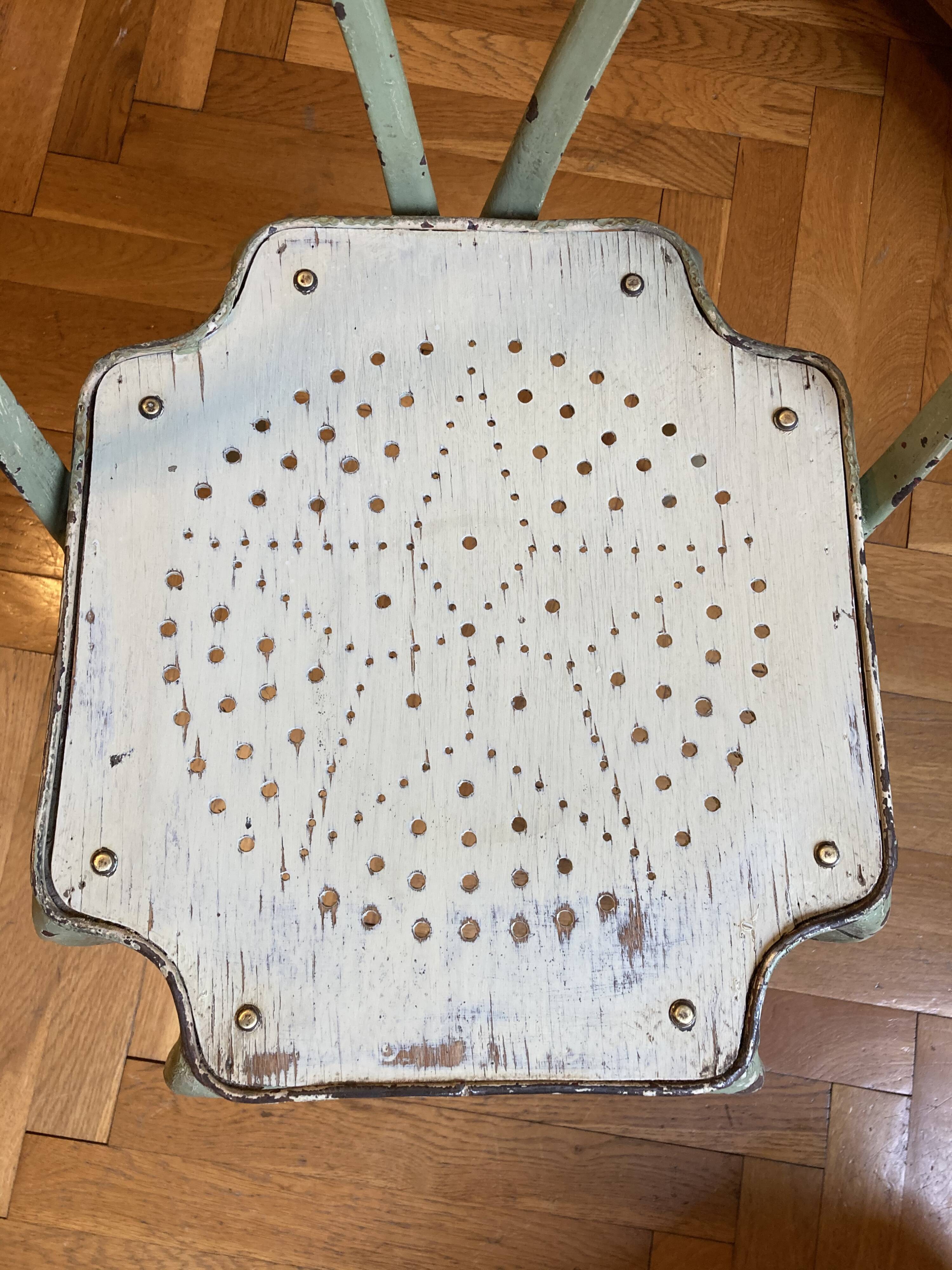Multipl's chair