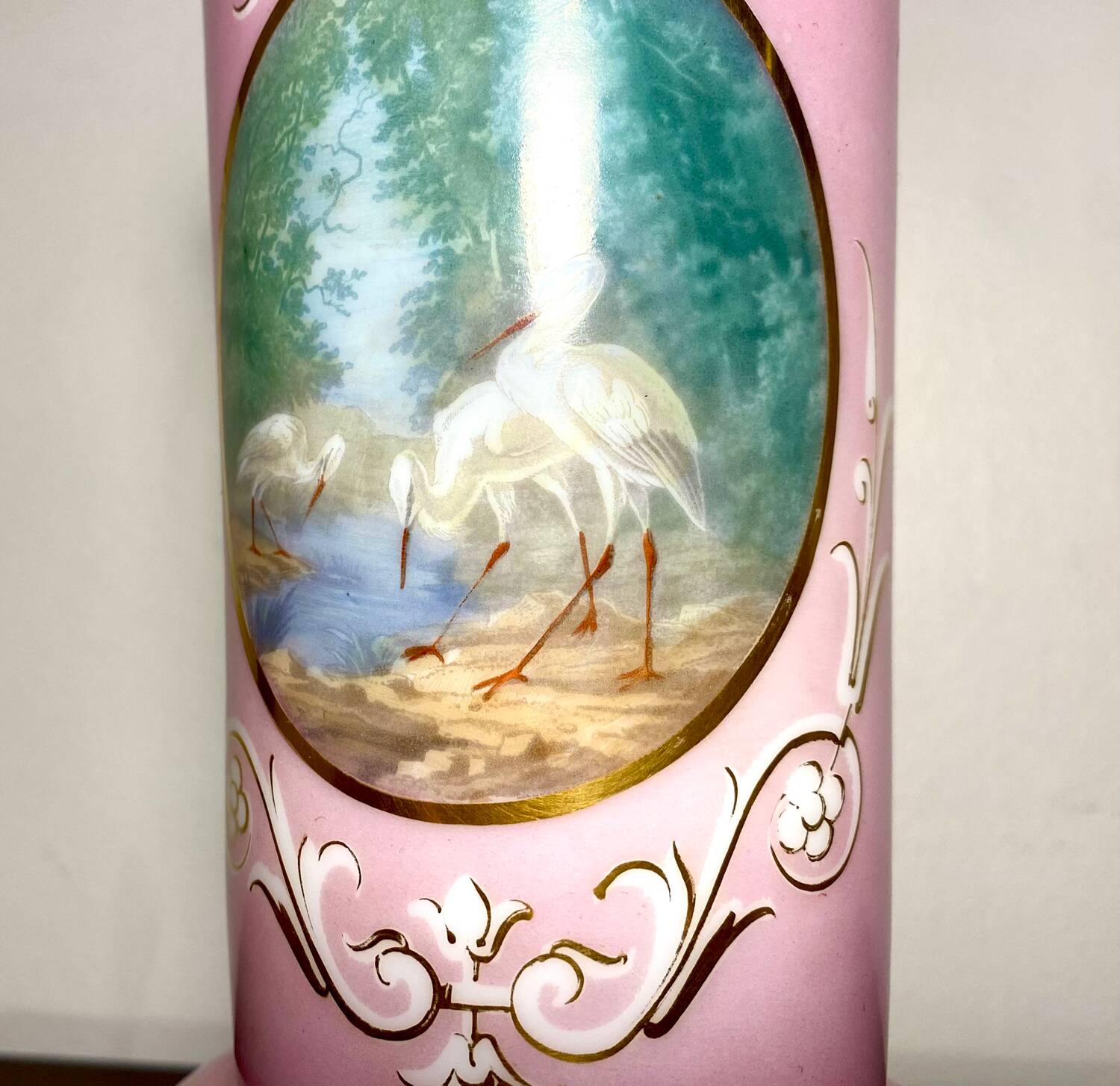Opaline Vase Saint Louis peint main