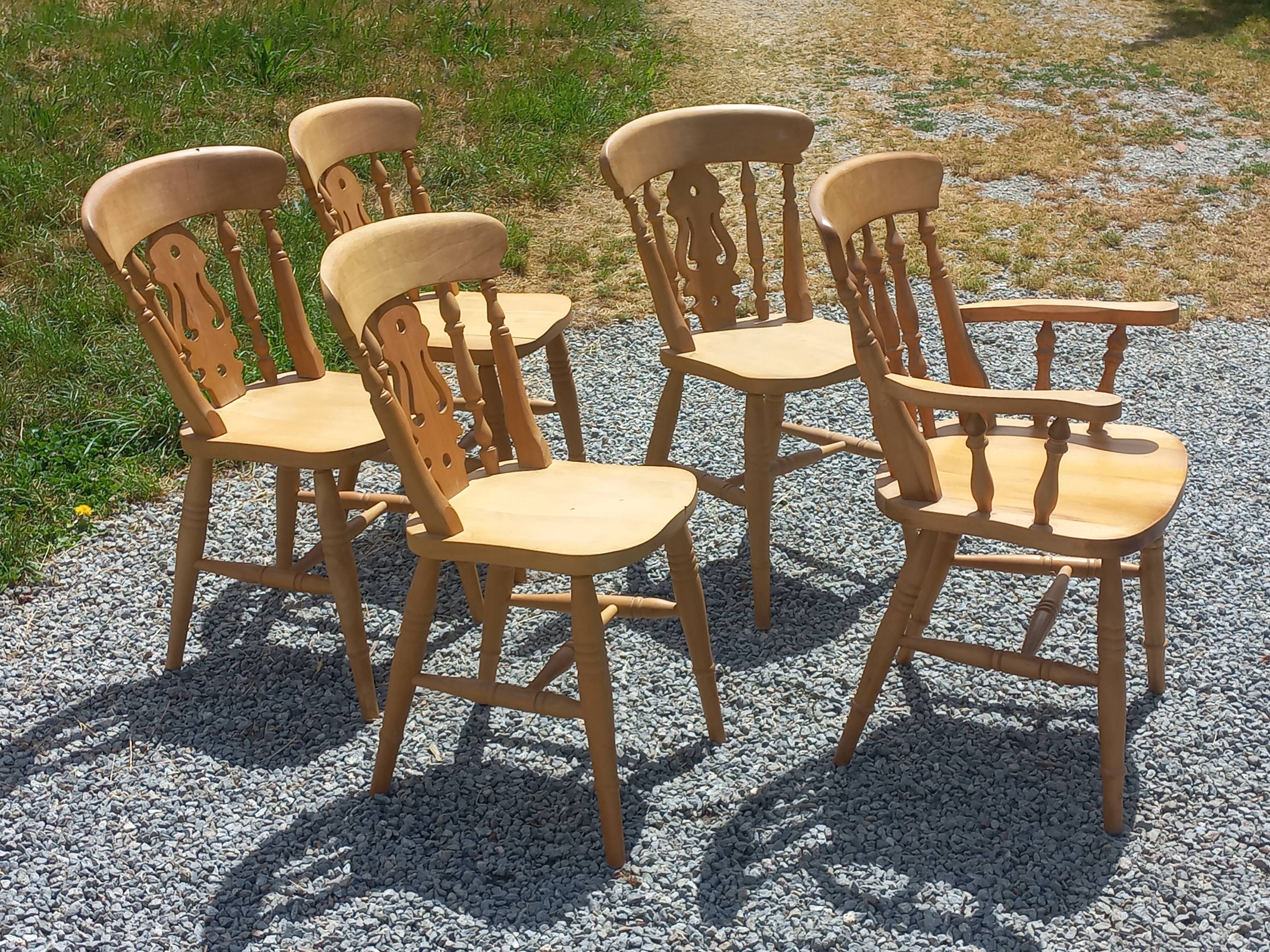 Set of 4 chairs and 1 armchair in mountain style.