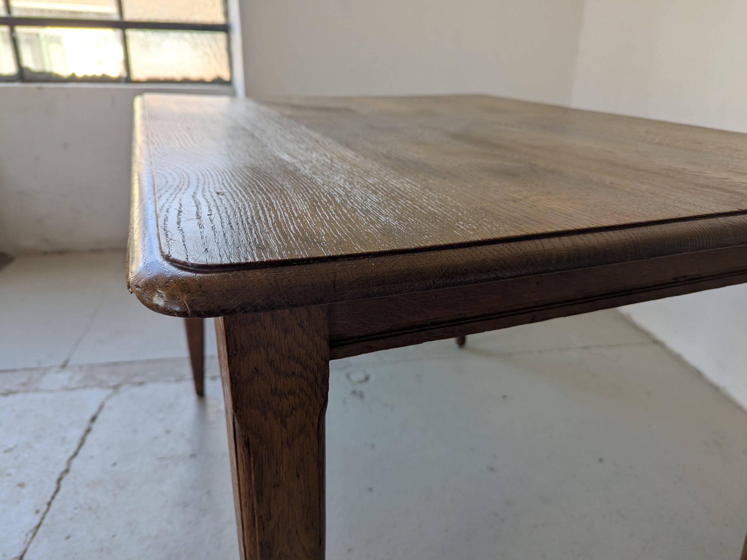 Golden oak table, farmhouse table 110 x 89 cm