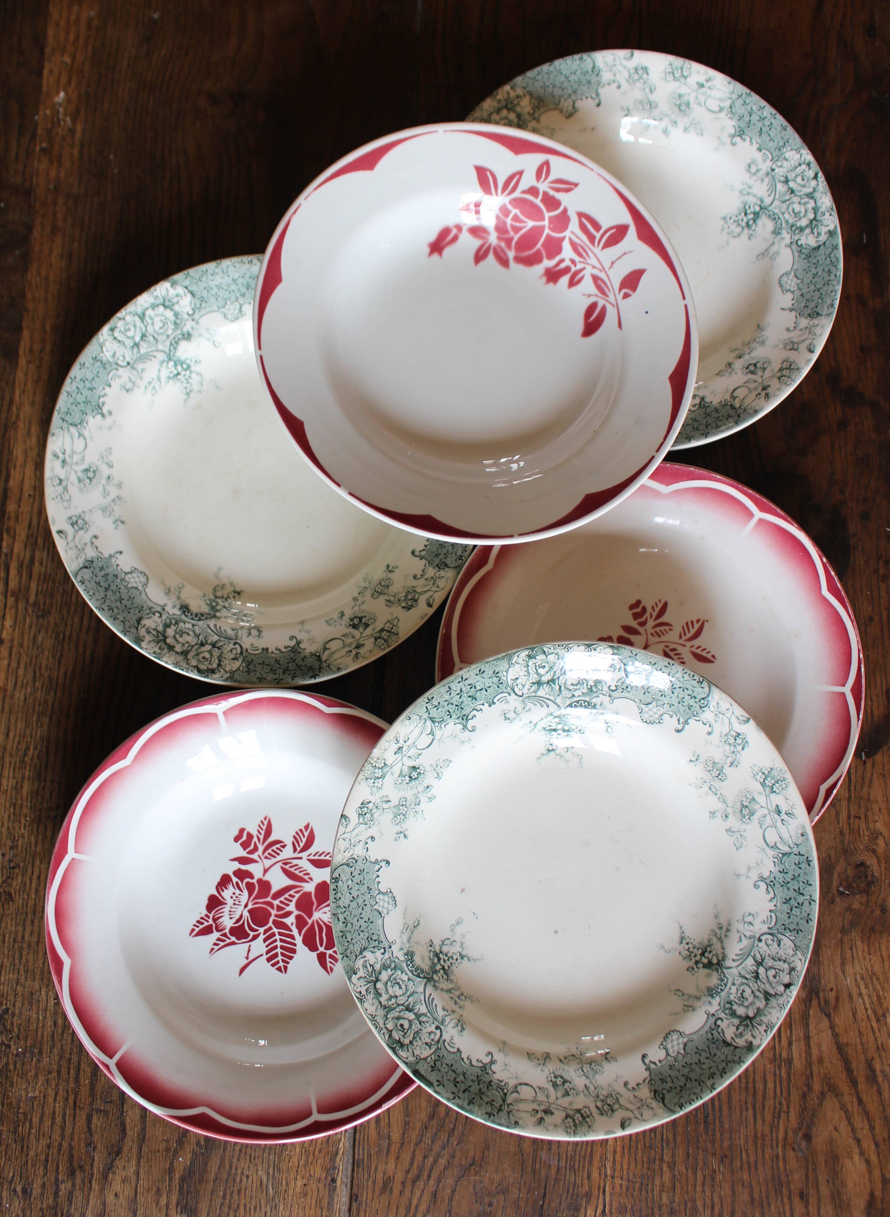 6 deep plates Marsac red Digoin Terre de fer green