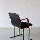 Fauteuil noir et rouge par Yrjö Kukkapuro pour Avarte, Finlande, 1980