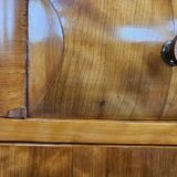 Art Decò bedside tables in blond walnut with drawer and shelf