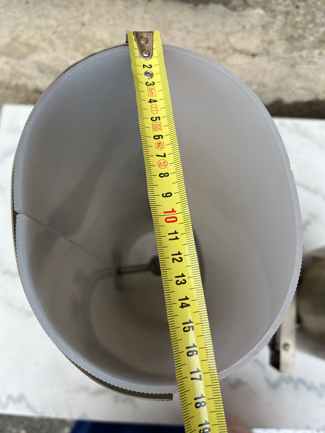 Set of two wall lights