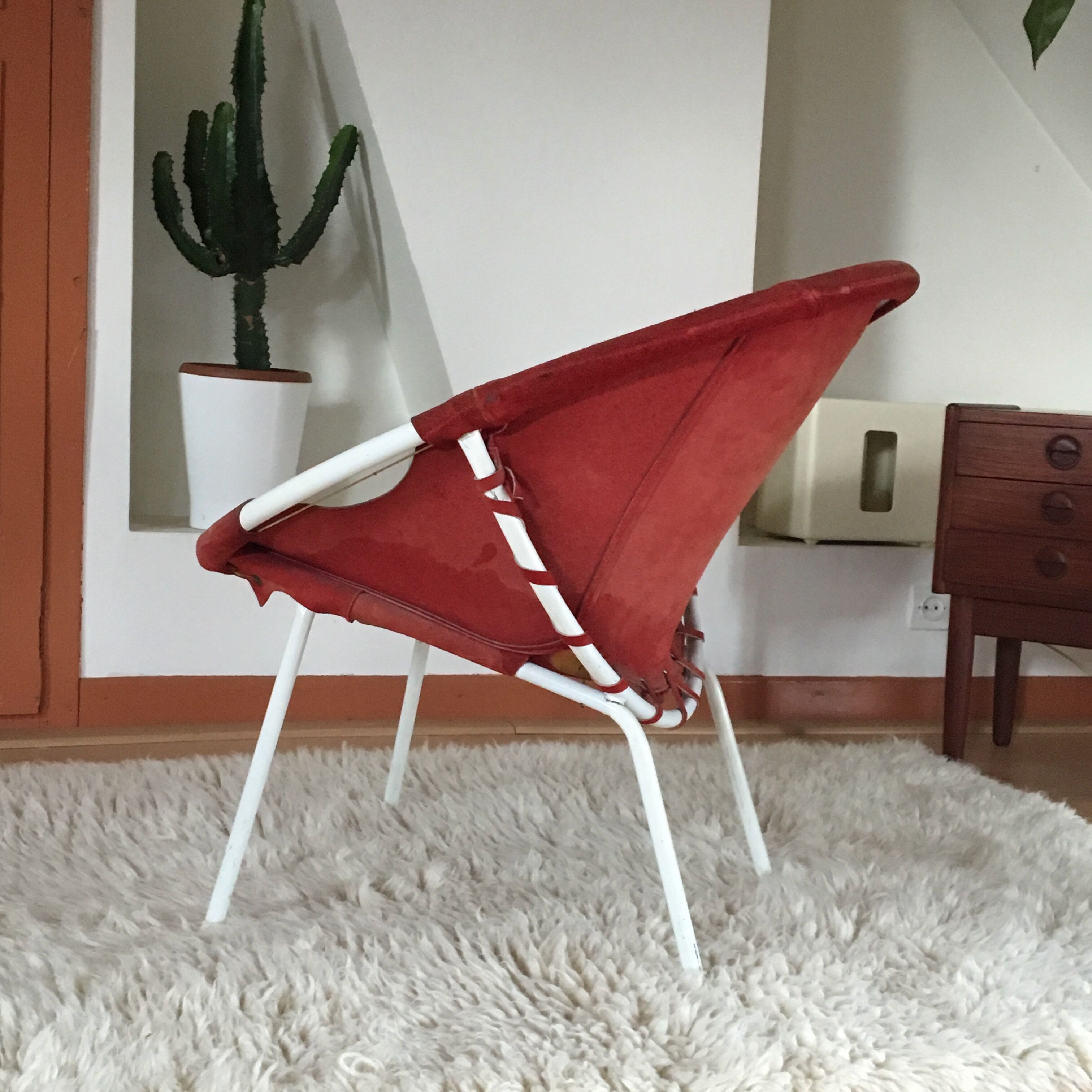 Trash Lusch leather chair