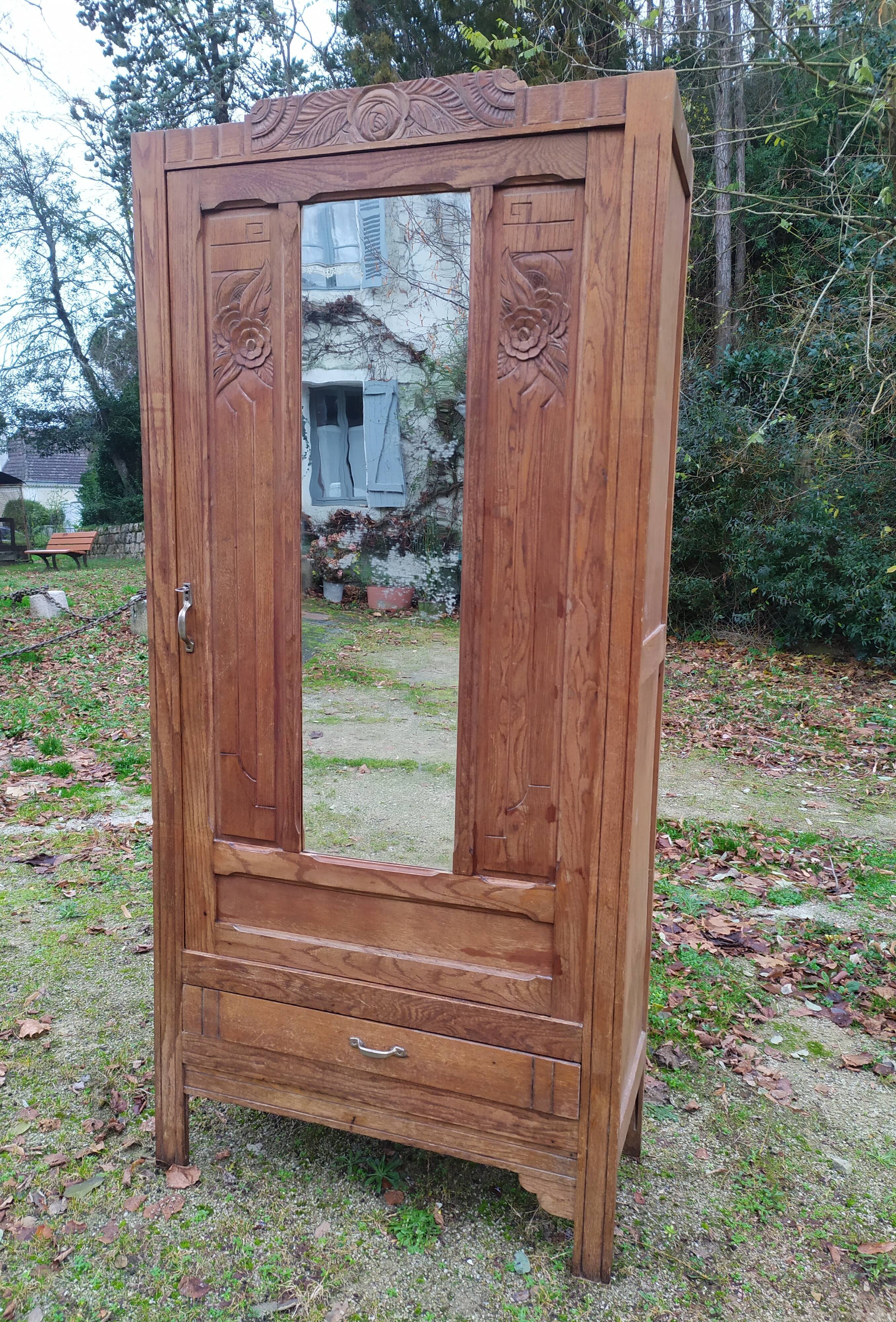 Armoire parisienne art déco