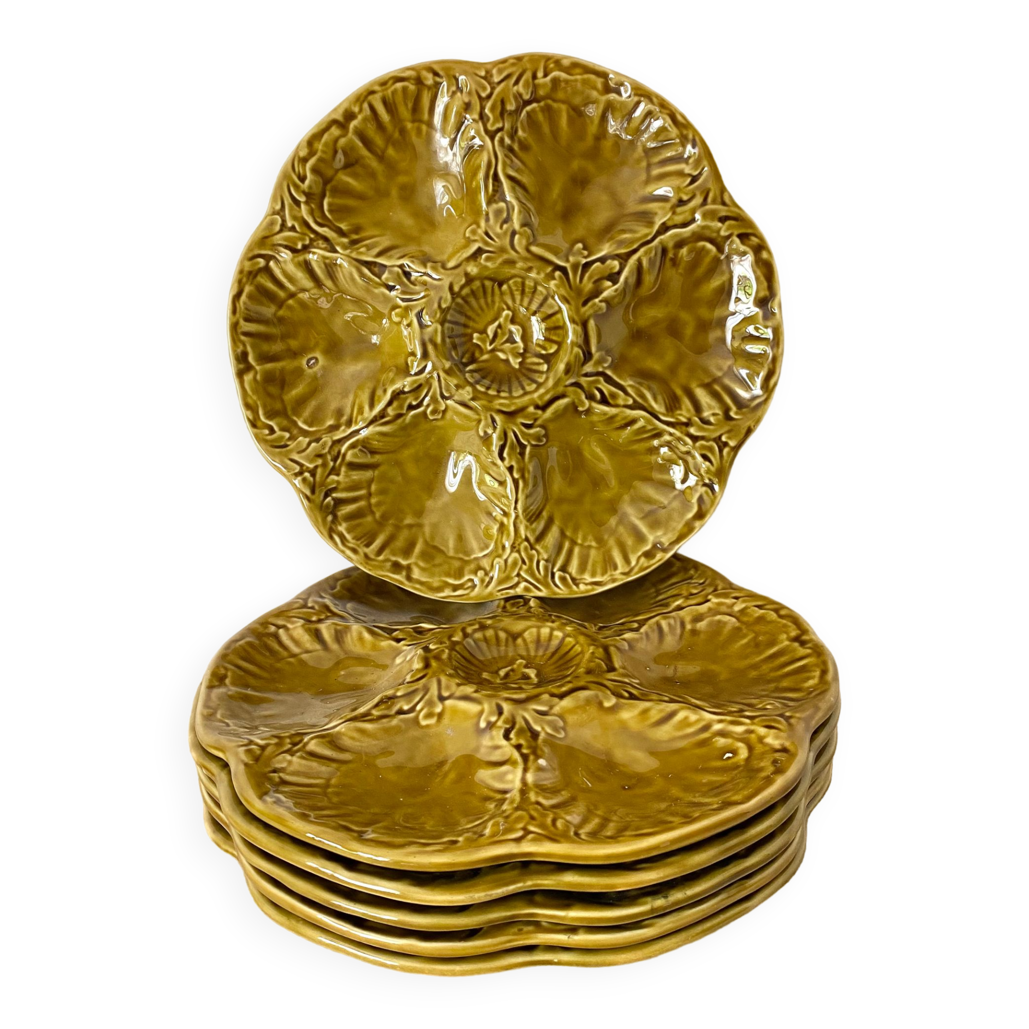 Oyster plates in slip, Gien ceramics