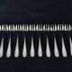 12 fourchettes à huîtres perles