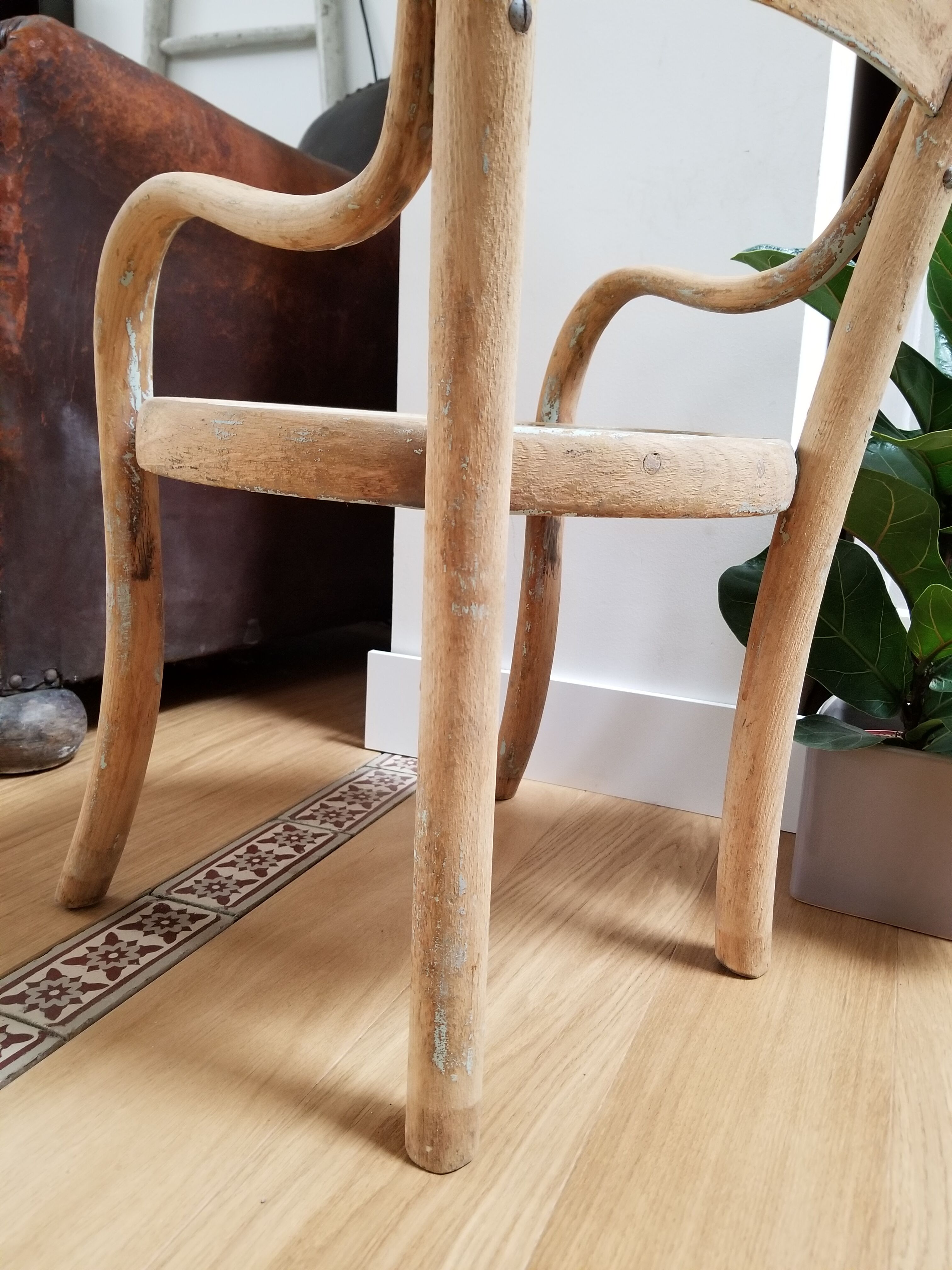 Chaise bistrot vintage enfant