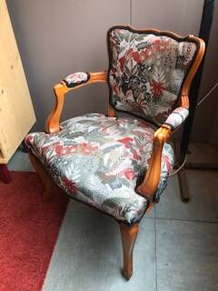 Louis XV style Cabriolet armchair