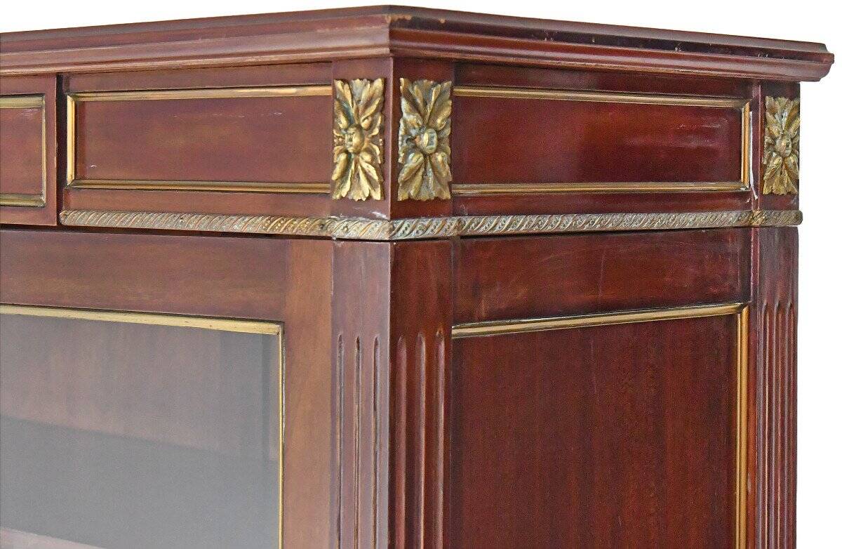 Bibliothèque de style Louis XVI