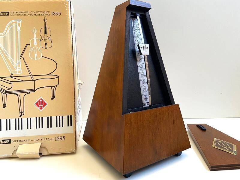 Metronome Music System Maelzel WITTNER 803M Made in W. Germany Walnut Wood