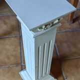 Wooden column