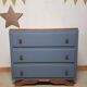 Dresser vintage mustache