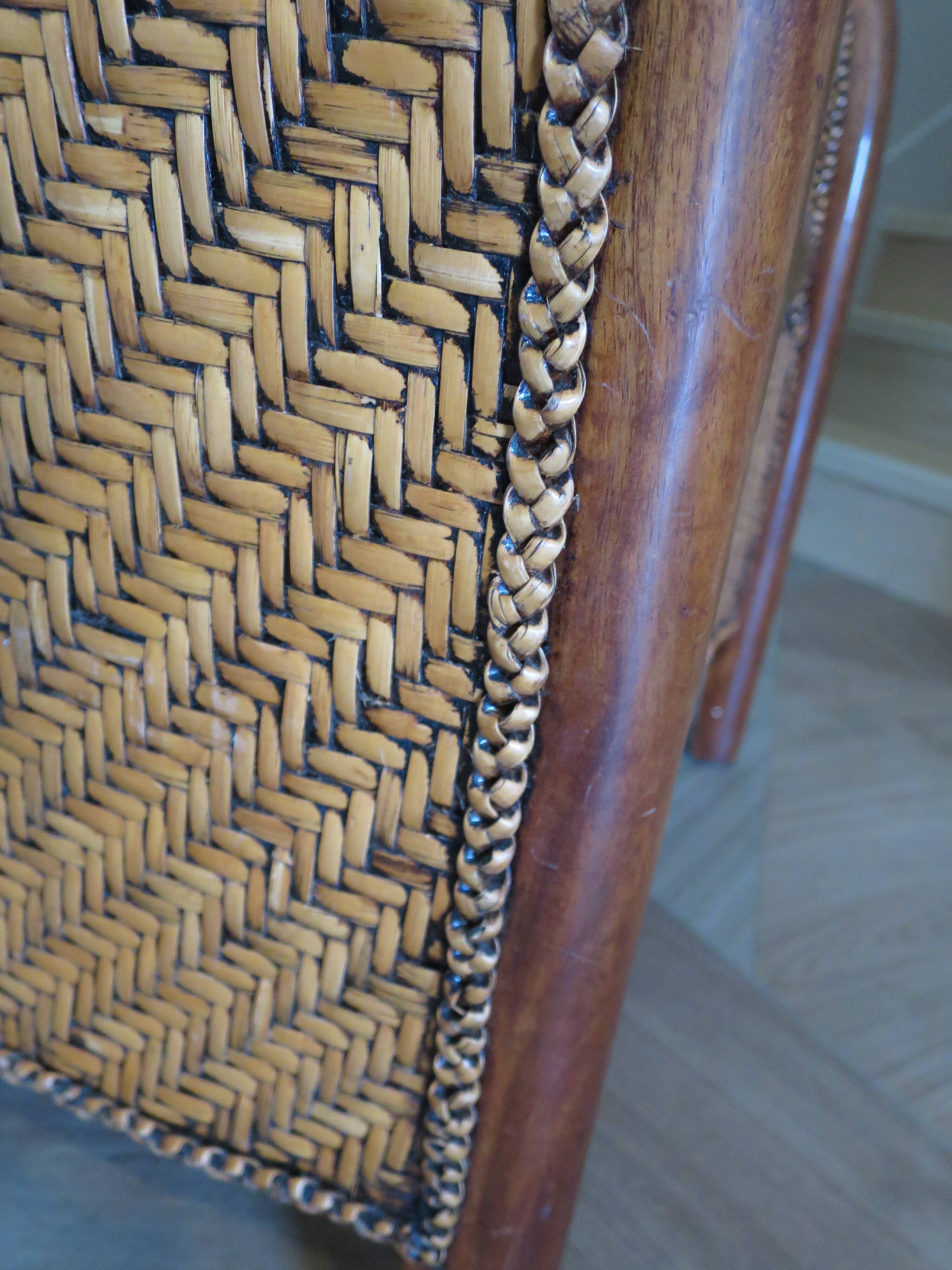 Fauteuil Style Colonial-Rotin tressé-Vintage-coussin simili cuir