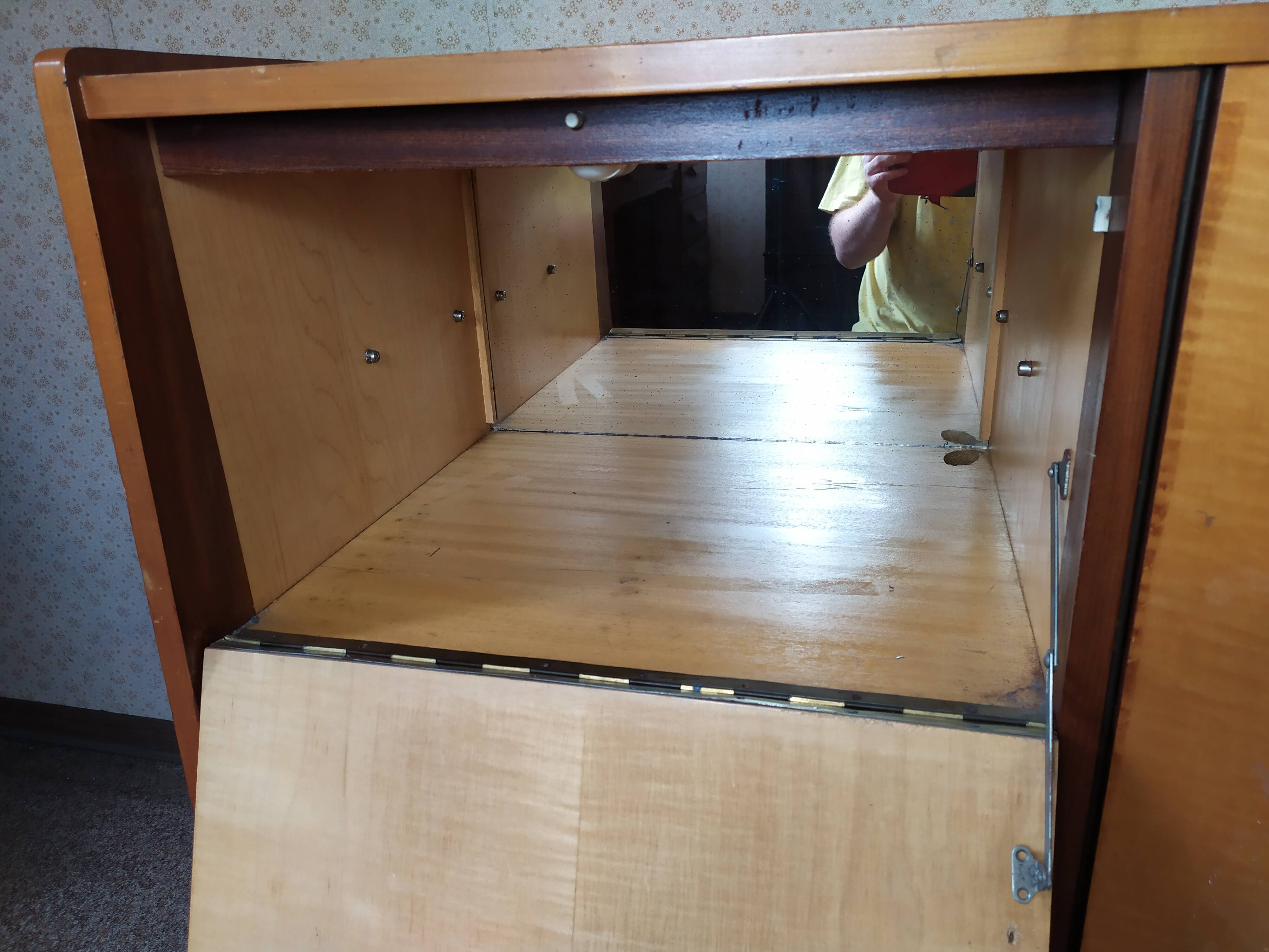 Scandinavian enfilade with showcase, compas foot