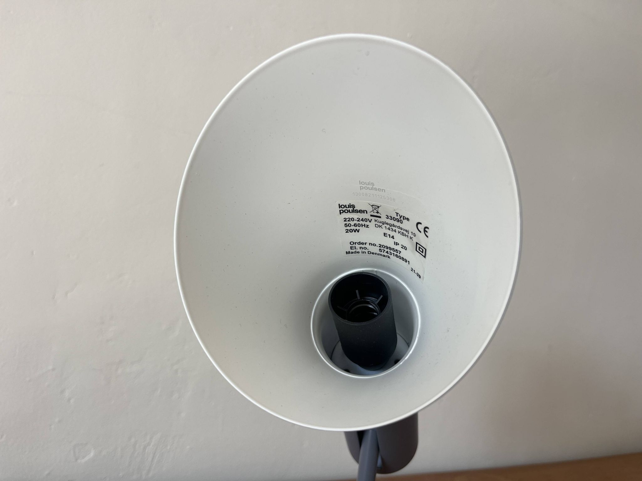 Lampe murale Louis Poulsen AJ - Arne Jacobsen