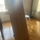 Extendable dining table for 4-8 people.