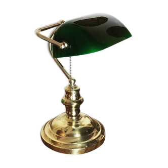 Green notary lamp