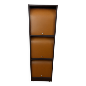 Meuble à rideaux bois