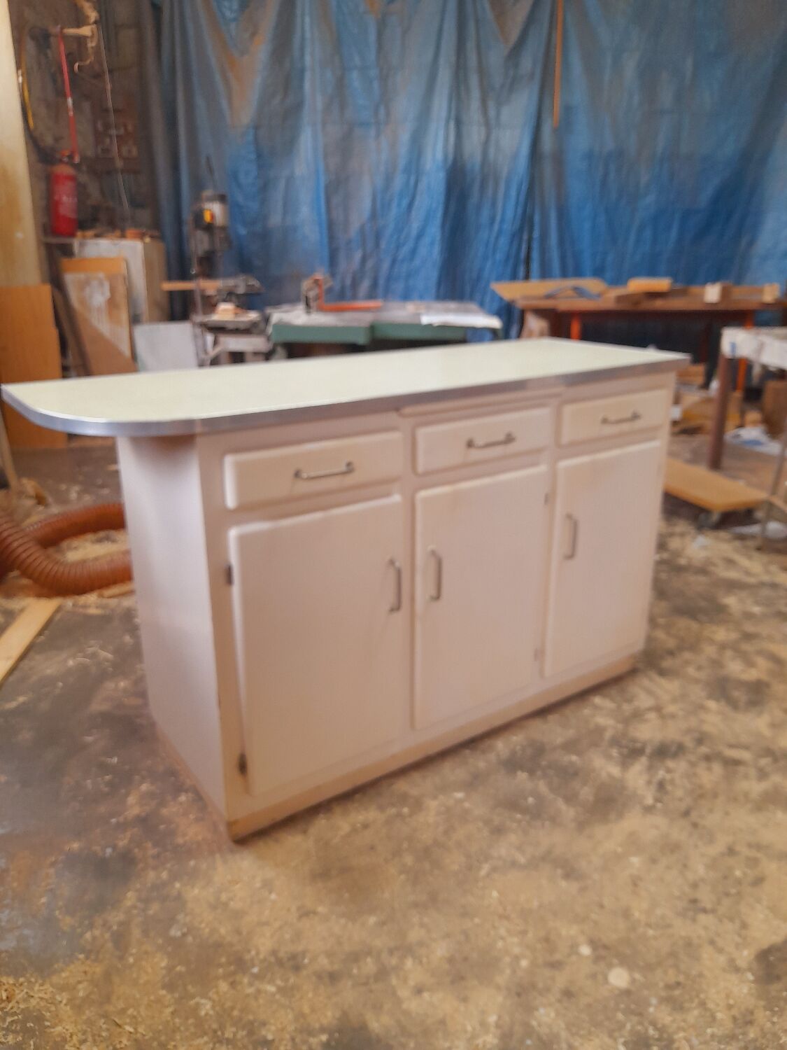 Low sideboard 3 doors mado