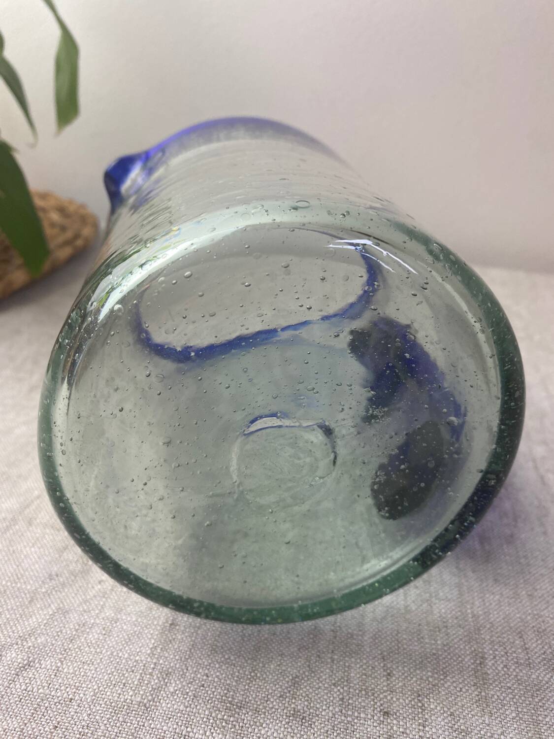 Bubble glass carafe