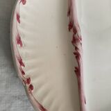 Asparagus plate, Sarreguemines earthenware, dark pink pattern