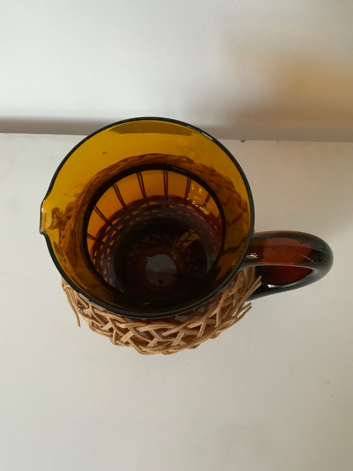 Amber and wicker decanter Selency x Monoprix Croisé Laroche