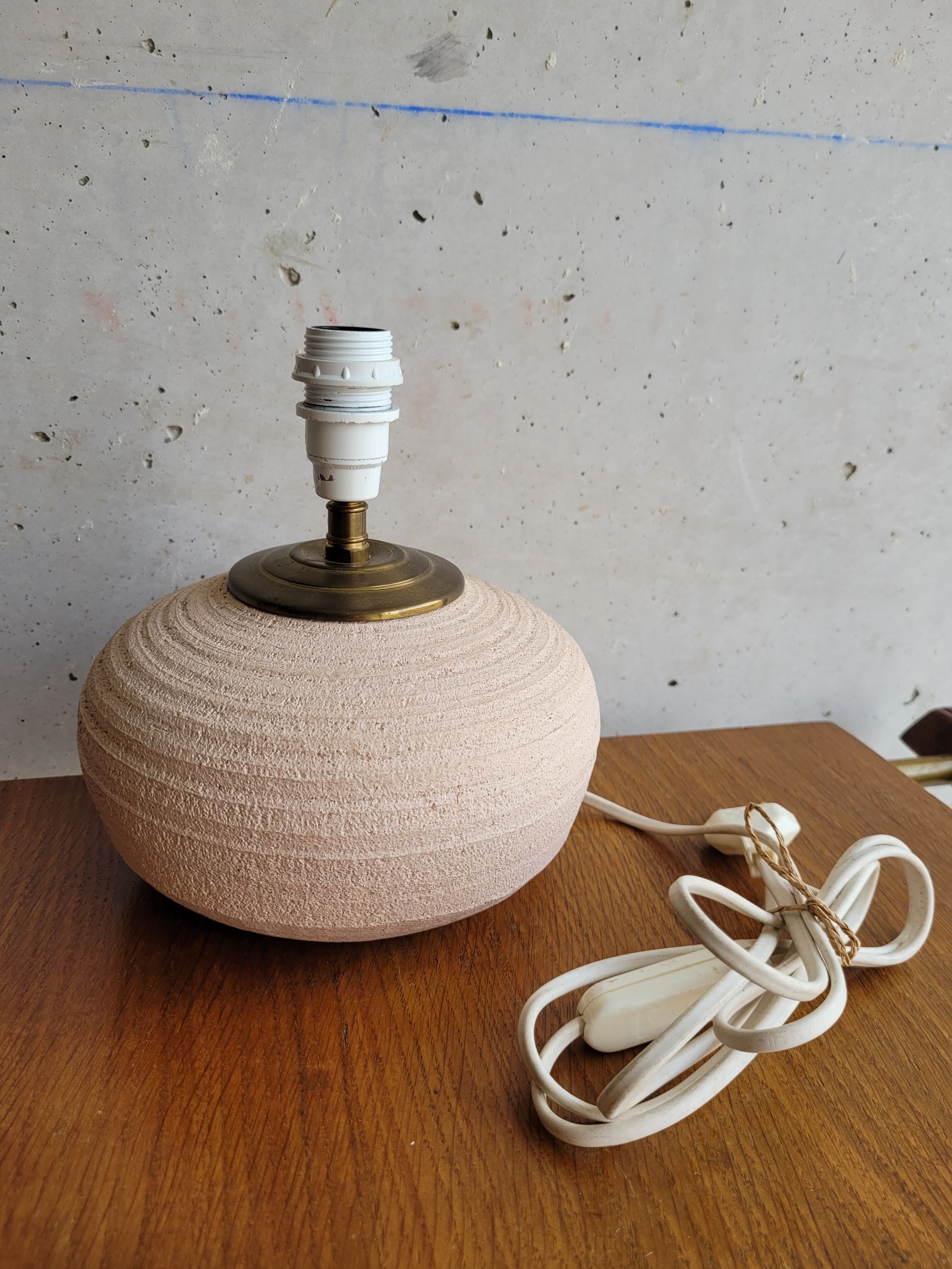 Vintage ball lamp foot