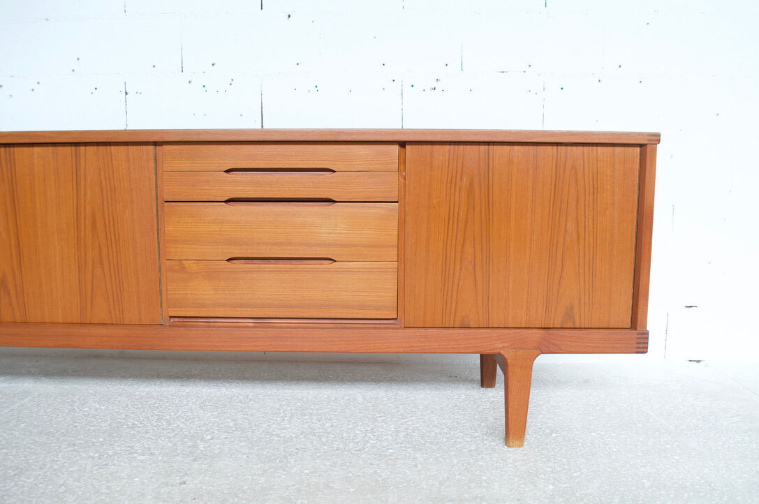 Teak sideboard Henning kjaernulf 60' years K/S mobelbafrik editor
