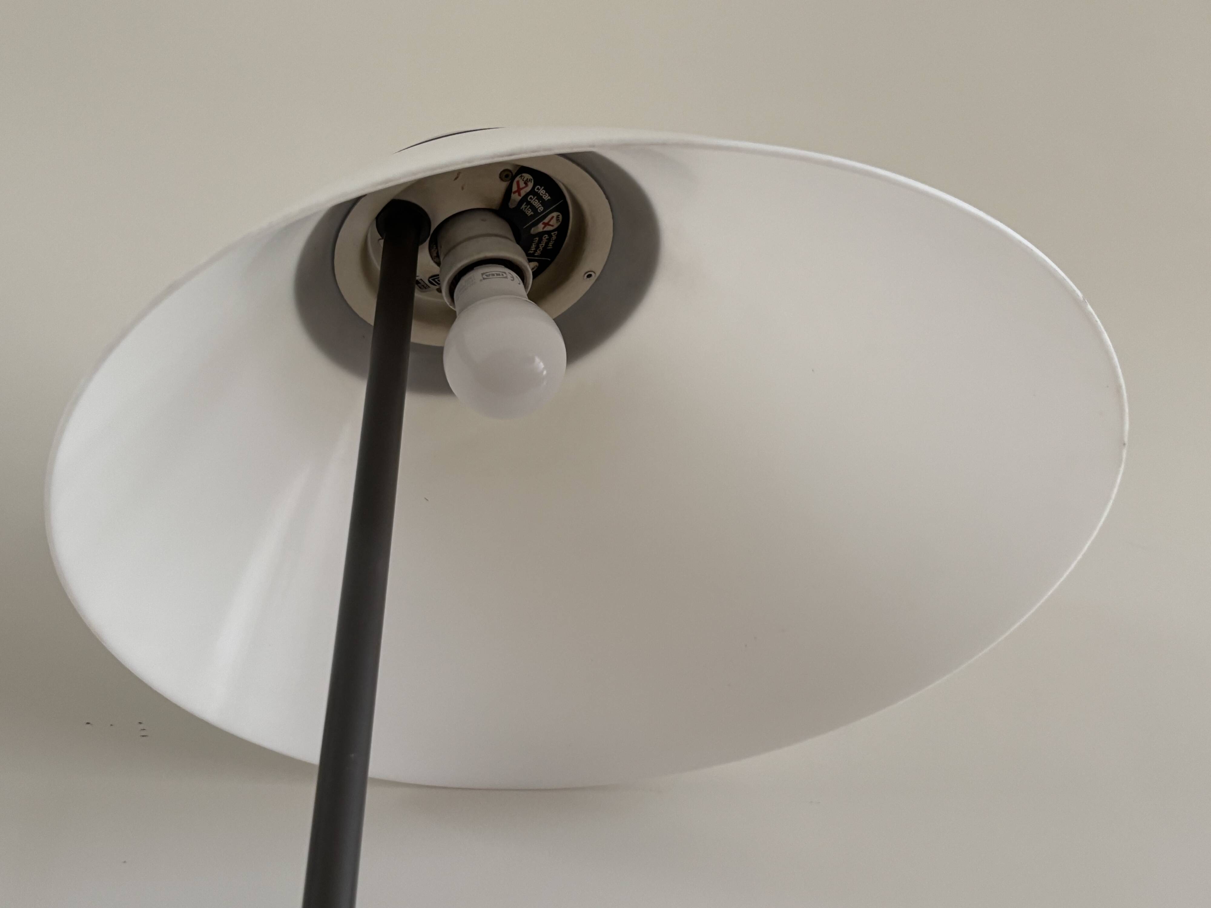 Vintage Opala table lamp Hans J. Wegner Louis Poulsen Design