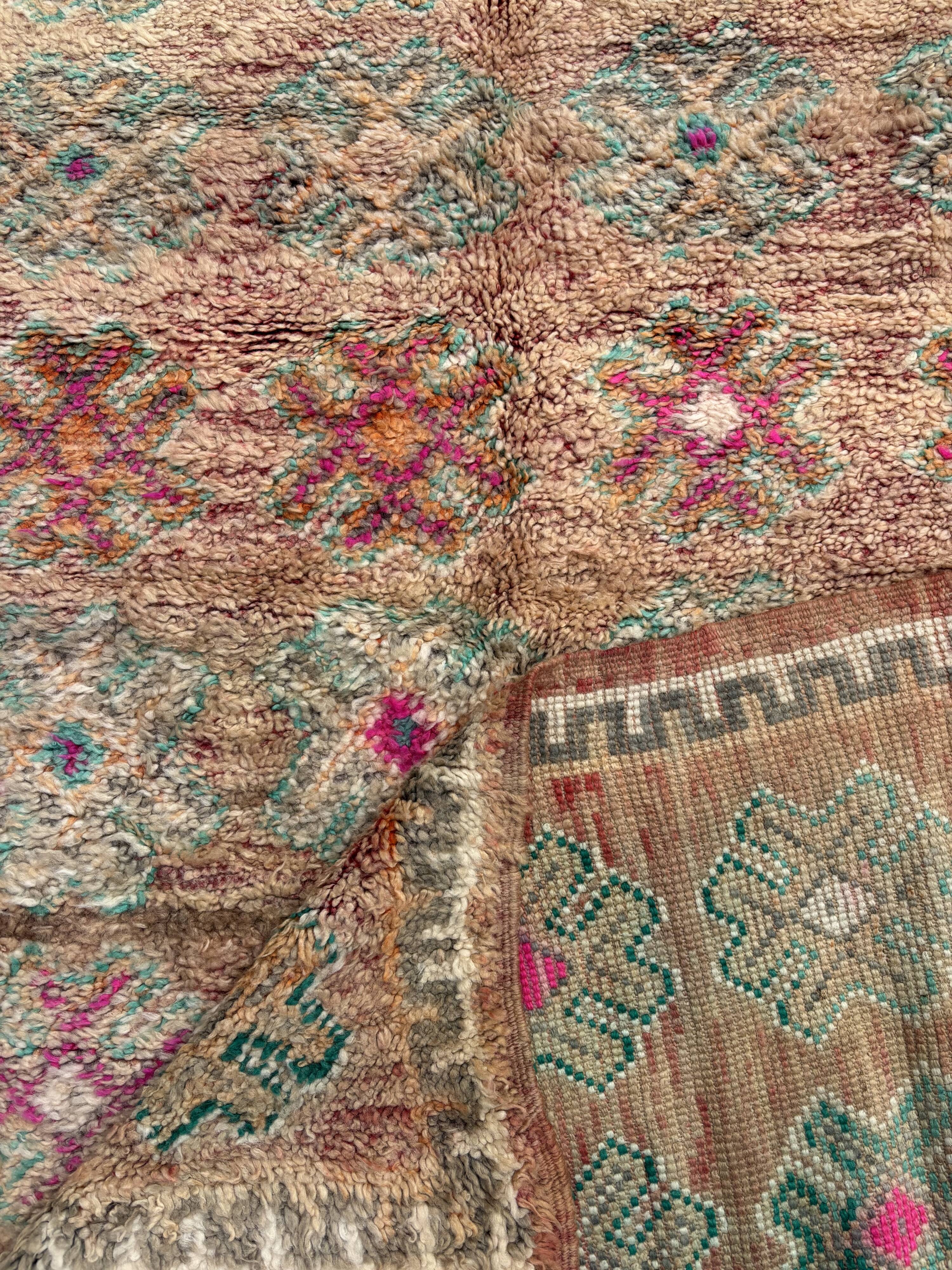 Tapis Berbere marocain vintage de Boujad