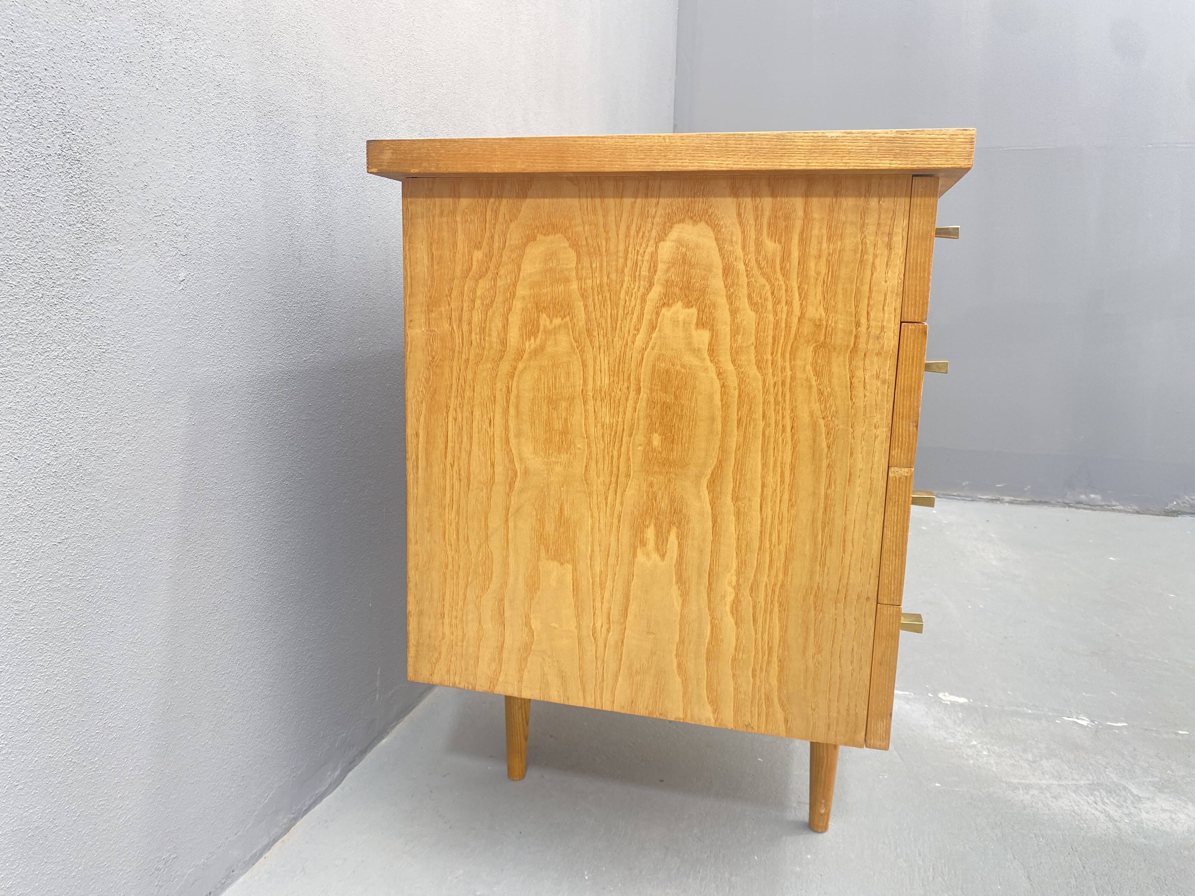 Bureau en hêtre, Tchécoslovaquie 1970