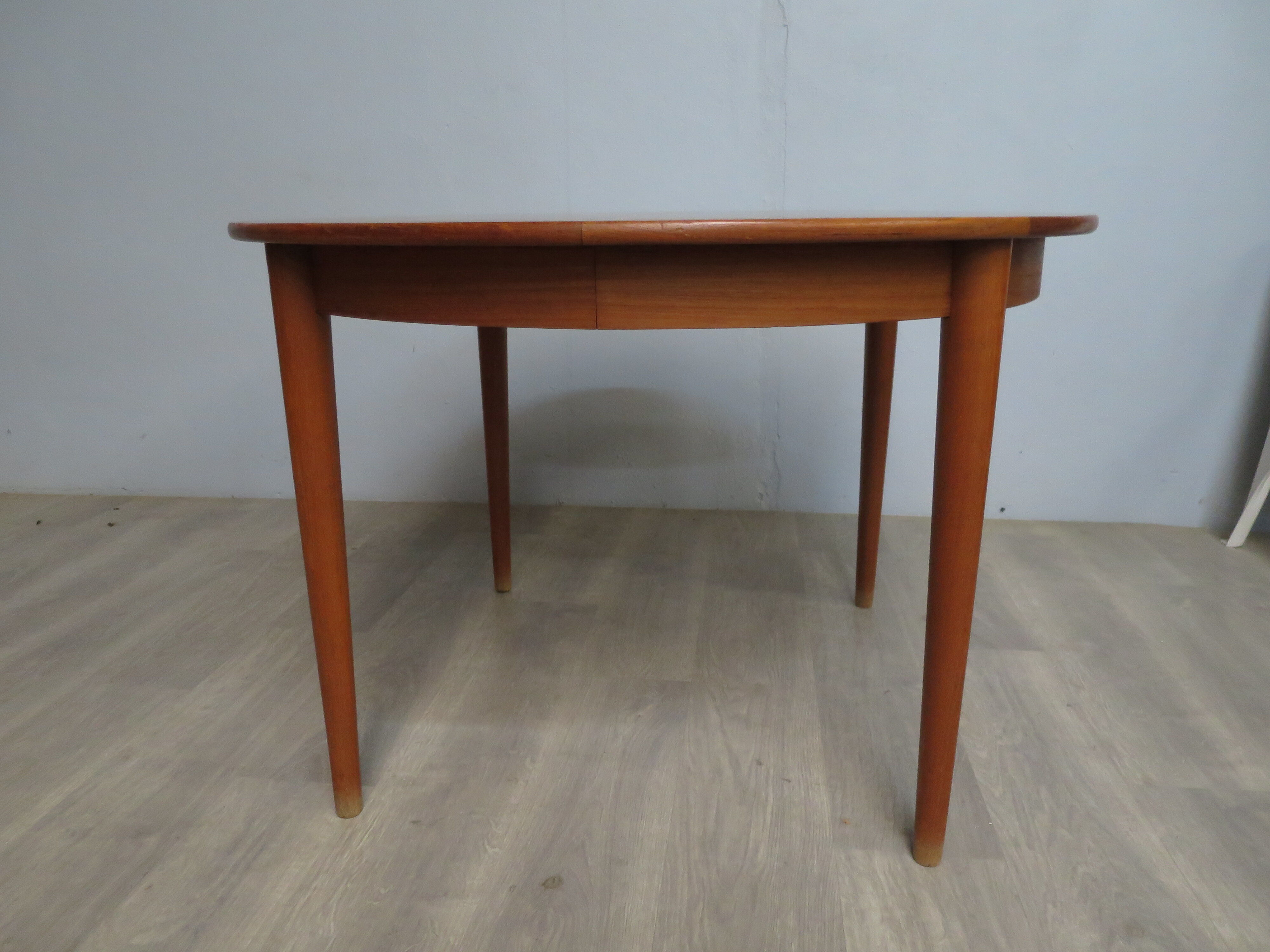 Scandinavian round table MSE Mobler in teak