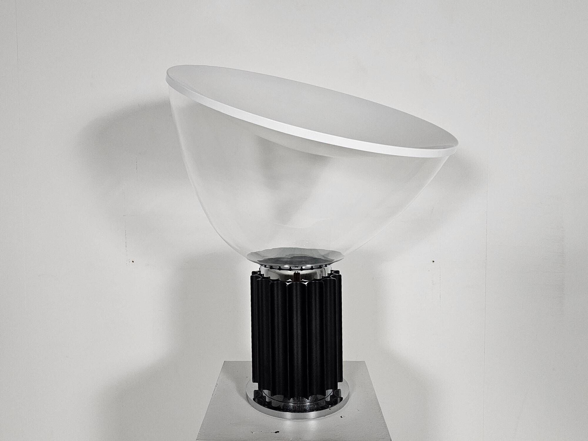 Table lamp by Achille and Pier Giacomo Castiglioni for Flos, 1970