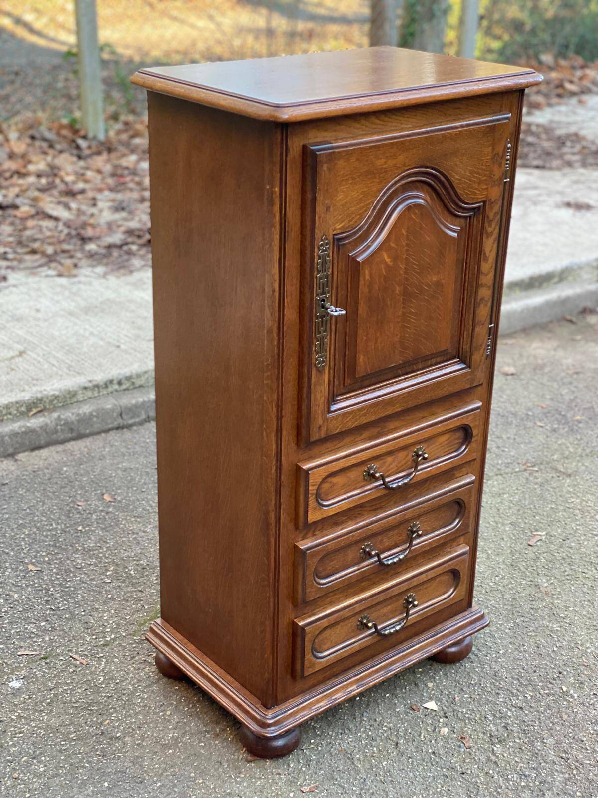 Louis XIV solid oak commode confiturier from the 20th century, 58x38cm.