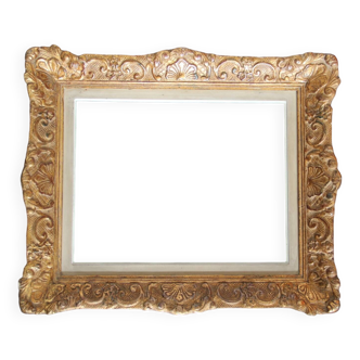 Old frame in wood and gilded stucco 27 x 35