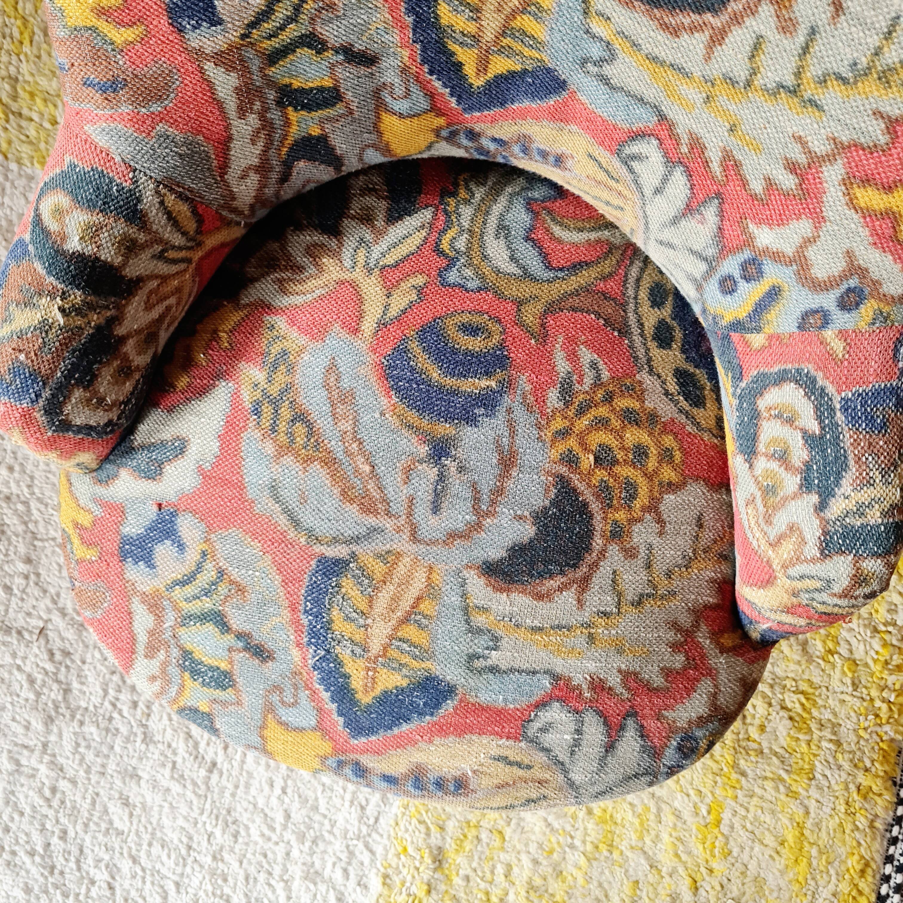 Small "madame" toad chair, vintage, upholstered in multicoloured floral fabric.
