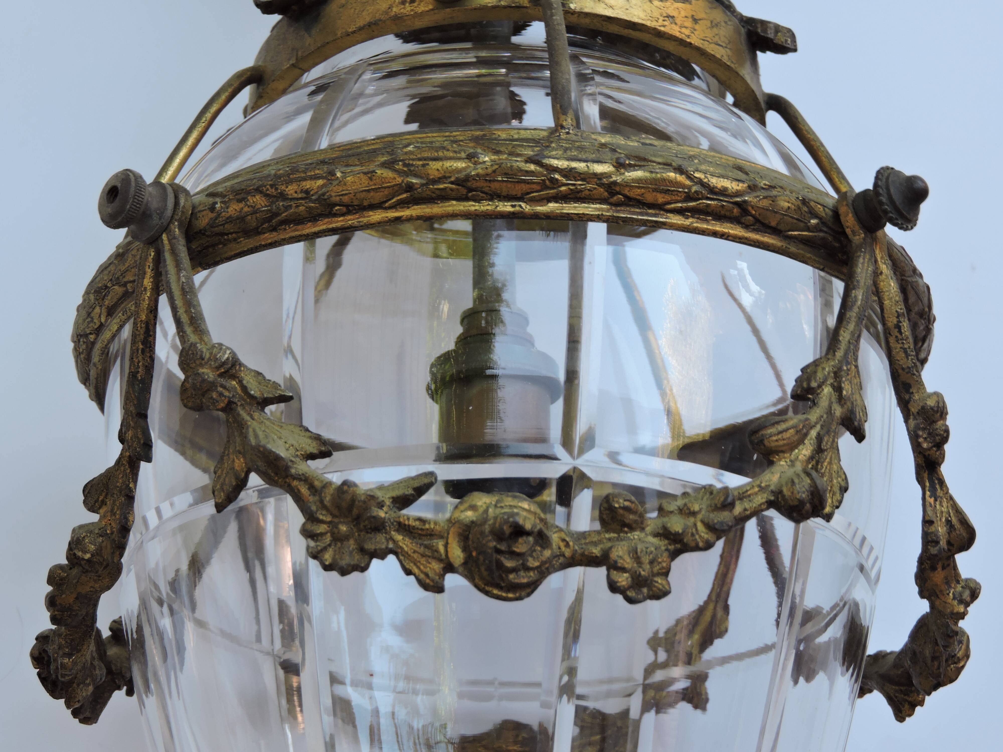 Lantern suspension of gilded bronze vestibule of the period of the XX th century